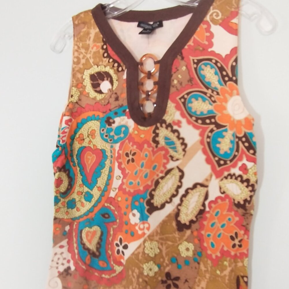 NWOT Tess Sleeveless Top with Micro Pleats Size M
